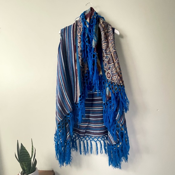 Free People Jackets & Blazers - Free People Southwestern Shawl / Size L